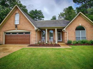 9835 Gregory Dr, Olive Branch, MS 38654