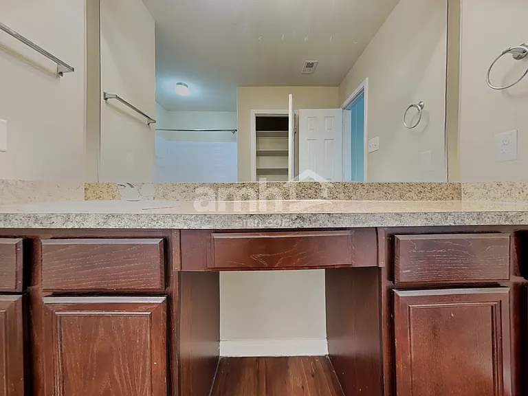 15458 Bammel Oaks Ct — Photo 13