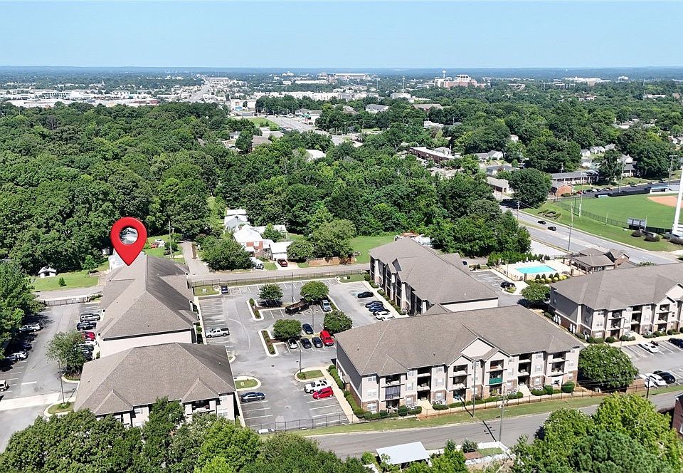 1st image of 2301 Veterans Memorial Pkwy APT 309