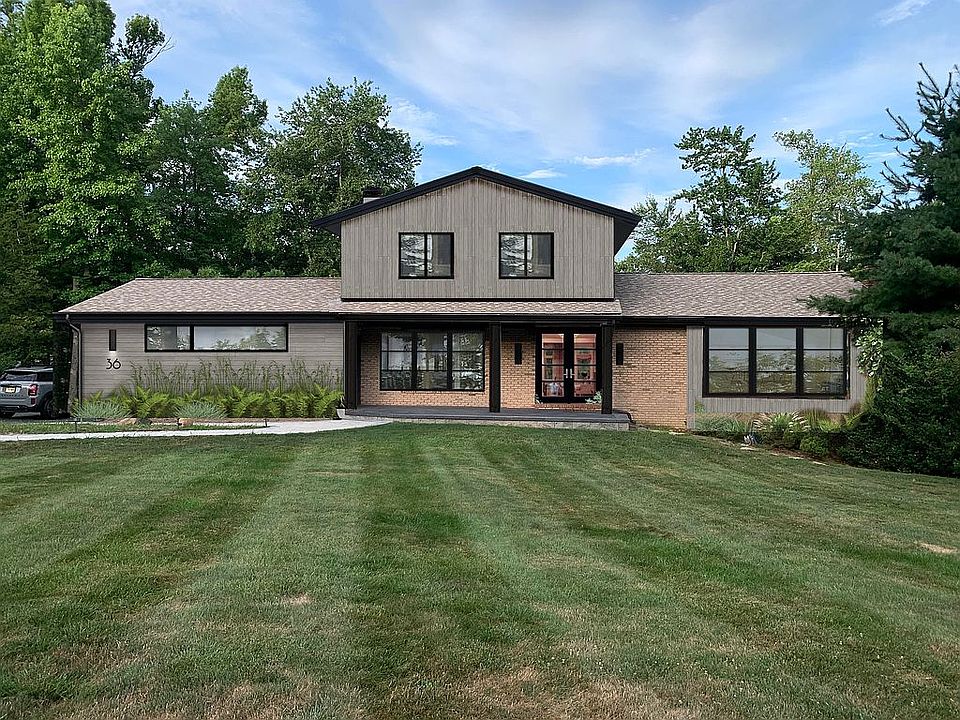 1st image of 15 Canterbury Dr