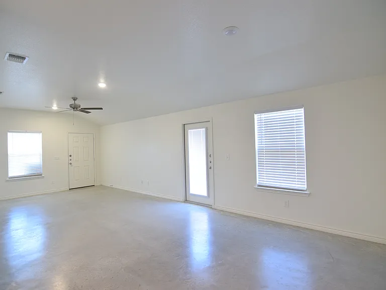 105 Wind Ridge Dr, Copperas Cove — Photo 3