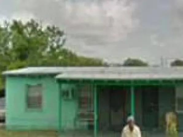 1821 NW 74th Ter, Miami, FL 33147