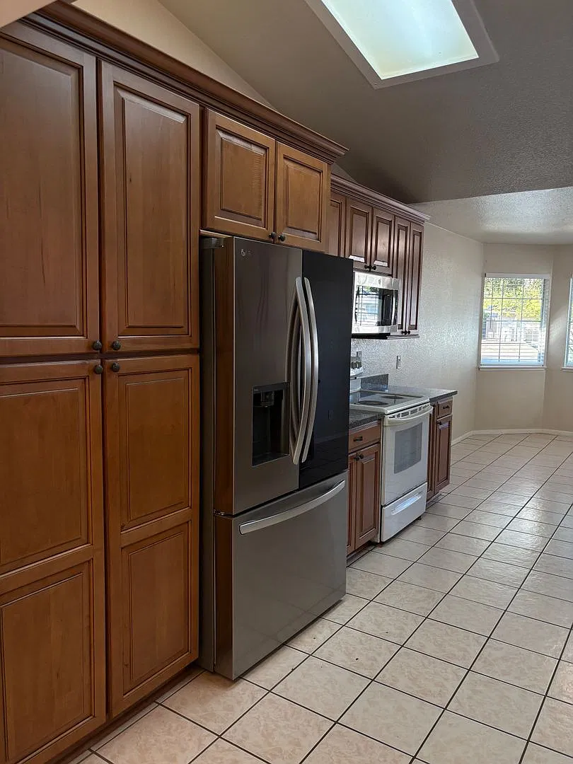 Cul-de-sac 3 bedroom 2 bath home — Photo 3