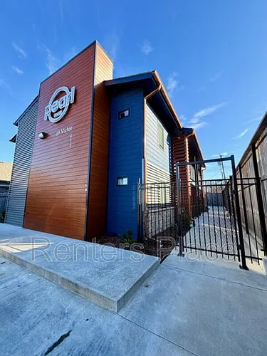 415 S Victor Ave Photo 1