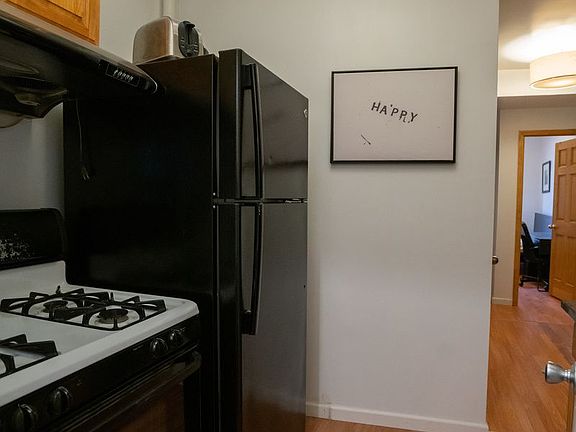 4th image of 251 Elizabeth St #12AA