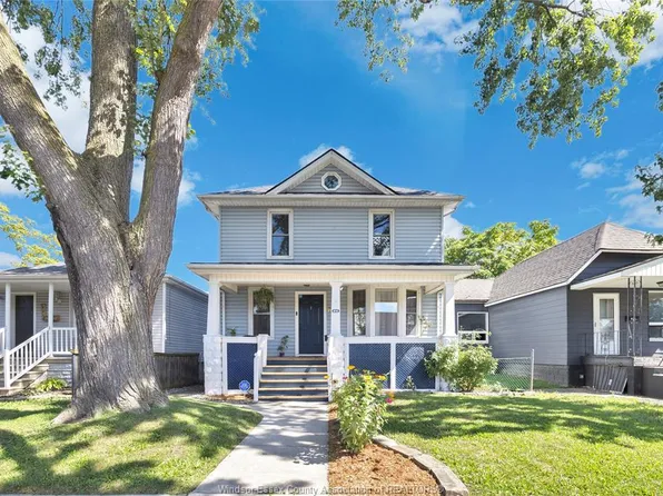 916 Windsor Ave, Windsor, ON N9A 1K2