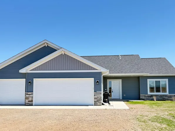 8594 Dolphin Rd, Princeton, MN 55371