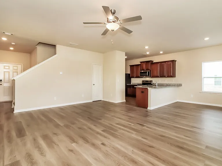 128 Innis Brook Cir — Photo 6