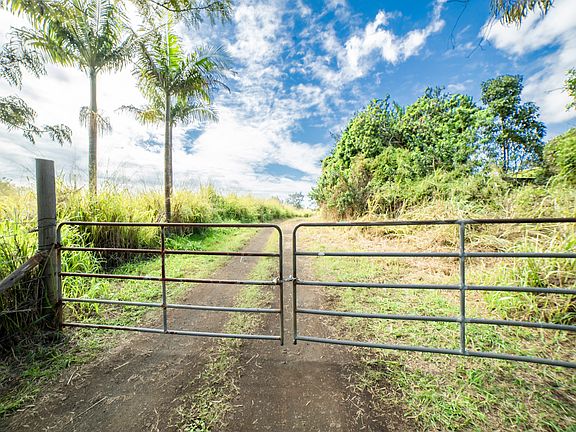 3rd image of 93-5570 Kai Makani Pl Lot 4