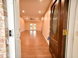 217 Rachael Ln, Friendswood, TX 77546