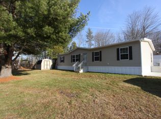 2 Ledgemere Ln, Lewiston, ME 04240