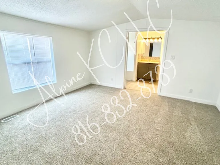 162 Countryside Ln — Photo 4