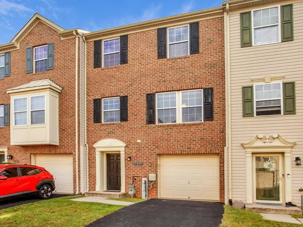 719 Olive Wood Ln, Baltimore, MD 21225