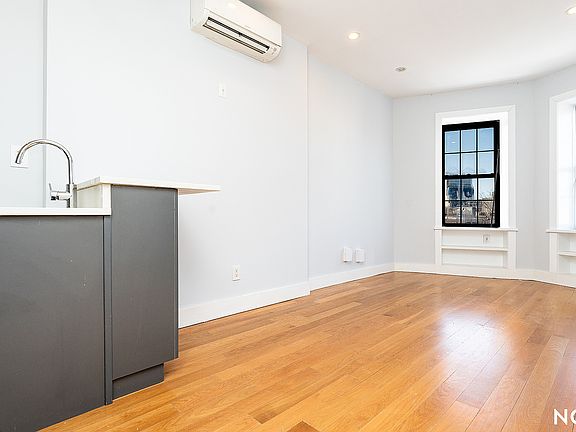 2nd image of 11A Spencer Pl APT 7