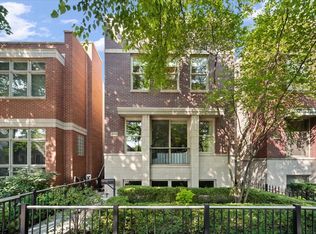1942 N Wolcott Ave, Chicago, IL 60622