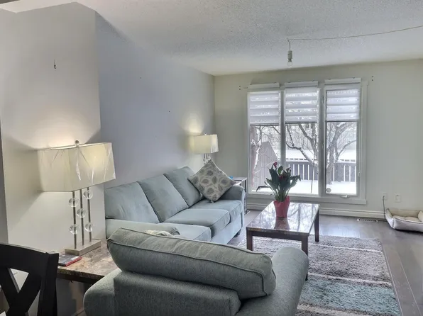 18285 84th Ave NW, Edmonton, AB T5T 1T7