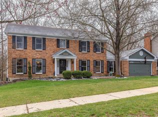 2732 Autumn Run Ct, Chesterfield, MO 63005