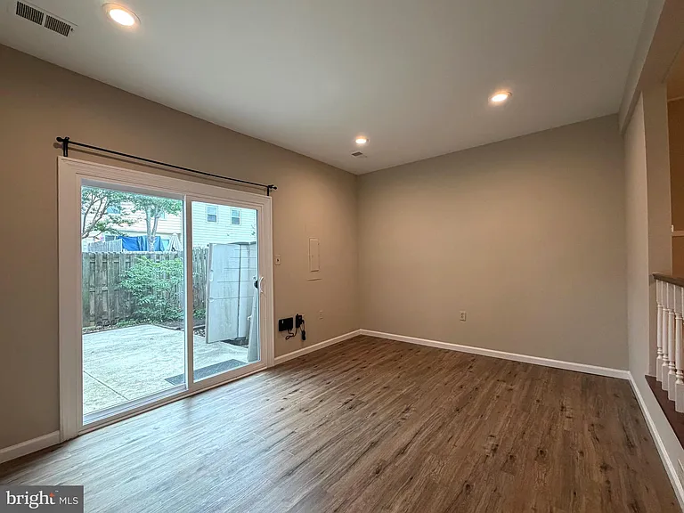 8854 Cherry Oak Ct — Photo 3