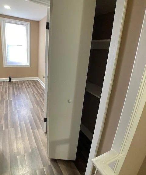 207 E Cambria St — Photo 52