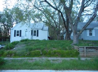 11 Martinview Rd, Bellevue, NE 68005