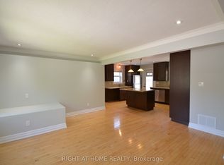 526 Poplar Ave, Ajax, ON L1S1G1