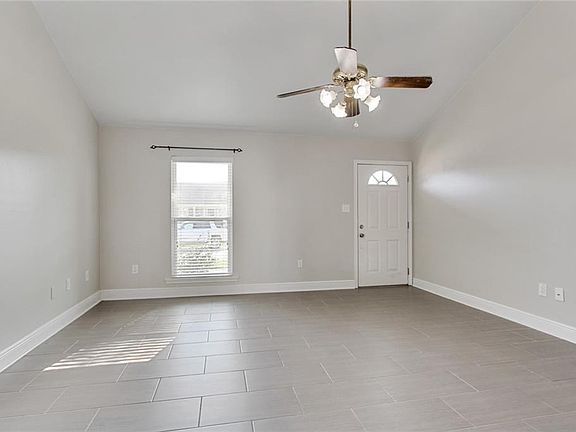 4th image of 217 River Village Dr