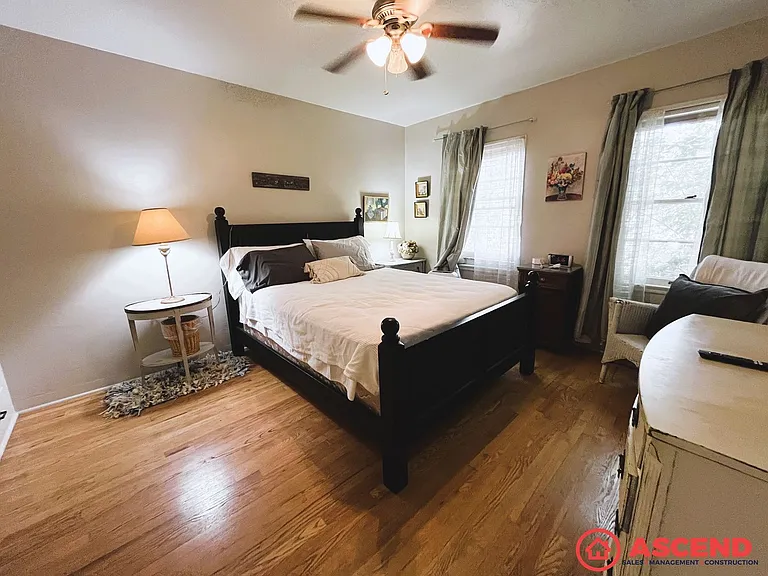 Vintage Cottages in the heart of Downtown Bakersfield! — Photo 7
