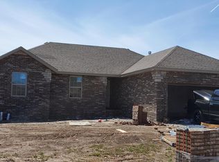 2454 E Mission St, Republic, MO 65738