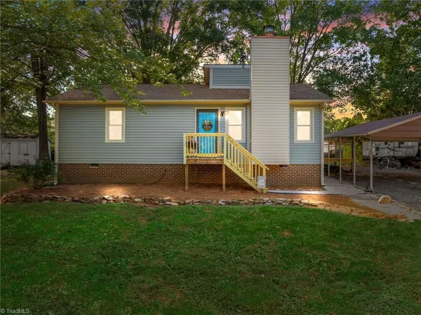 304 W Washington Ext, Mayodan, NC 27027