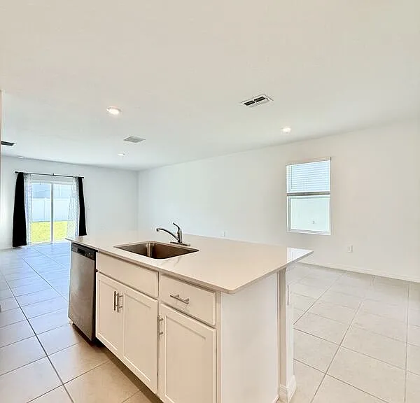 641 Bald Cypress Dr — Photo 13