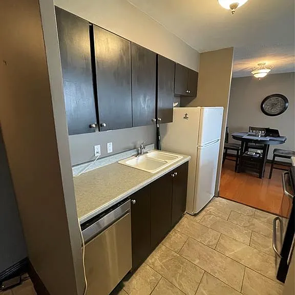 111 Riverside Dr E #1403 — Photo 3
