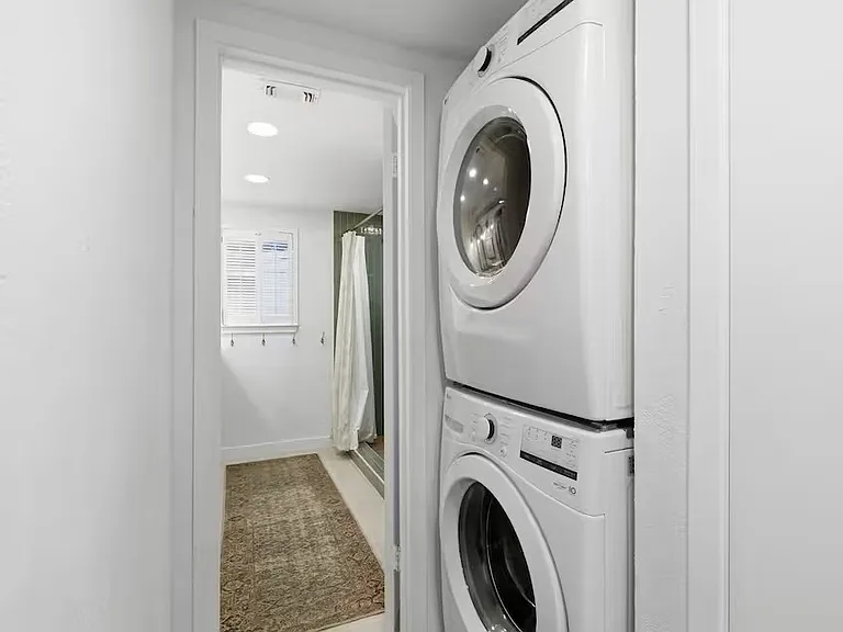 Washer & dryer