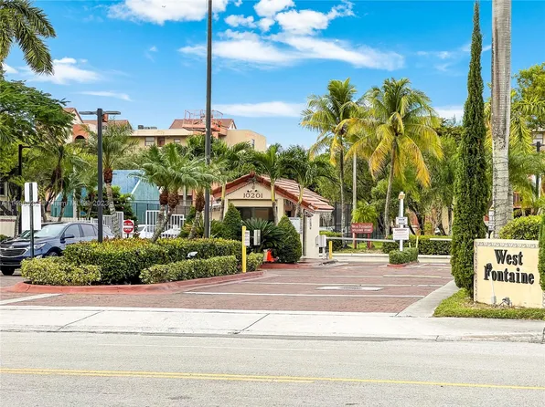 10229 NW 9th Street Cir #2-114, Miami, FL 33172