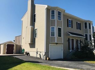 5 Lilac Ln, Worcester, MA 01607