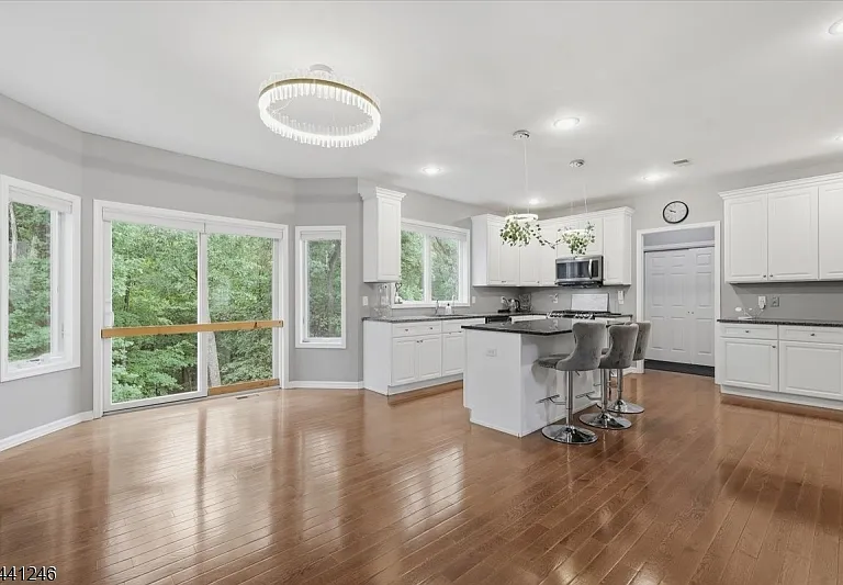 18 Puddingstone Rd — Photo 13
