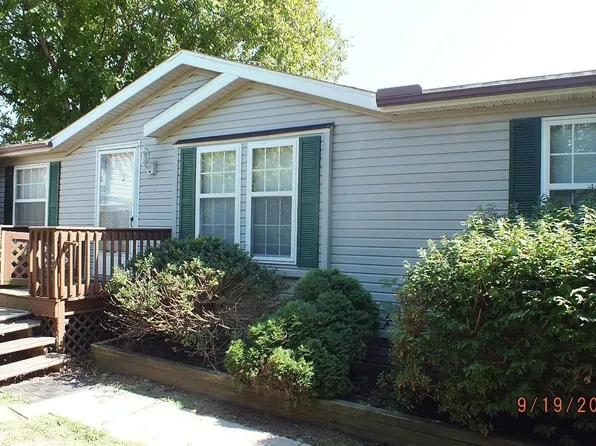 54 Riverview Dr, Erie, MI 48133