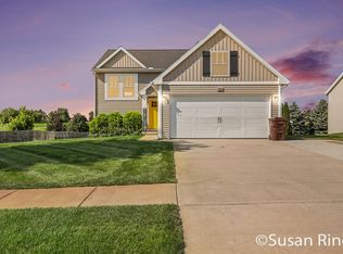 282 Vansen Dr, Kent City, MI 49330