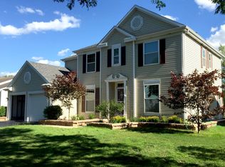 1366 Iris Ave, Carol Stream, IL 60188