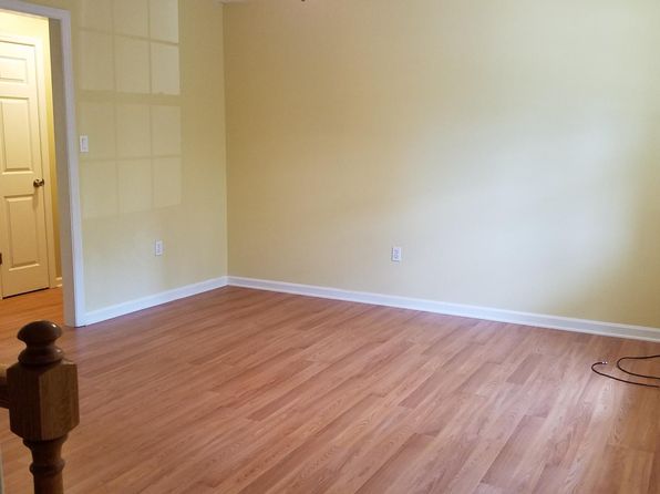 182 Colony Cir