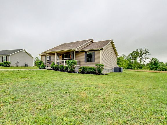 3rd image of 329 Woodale Dr