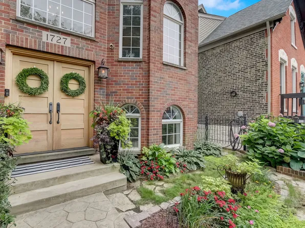 1727 W Julian St, Chicago, IL 60622