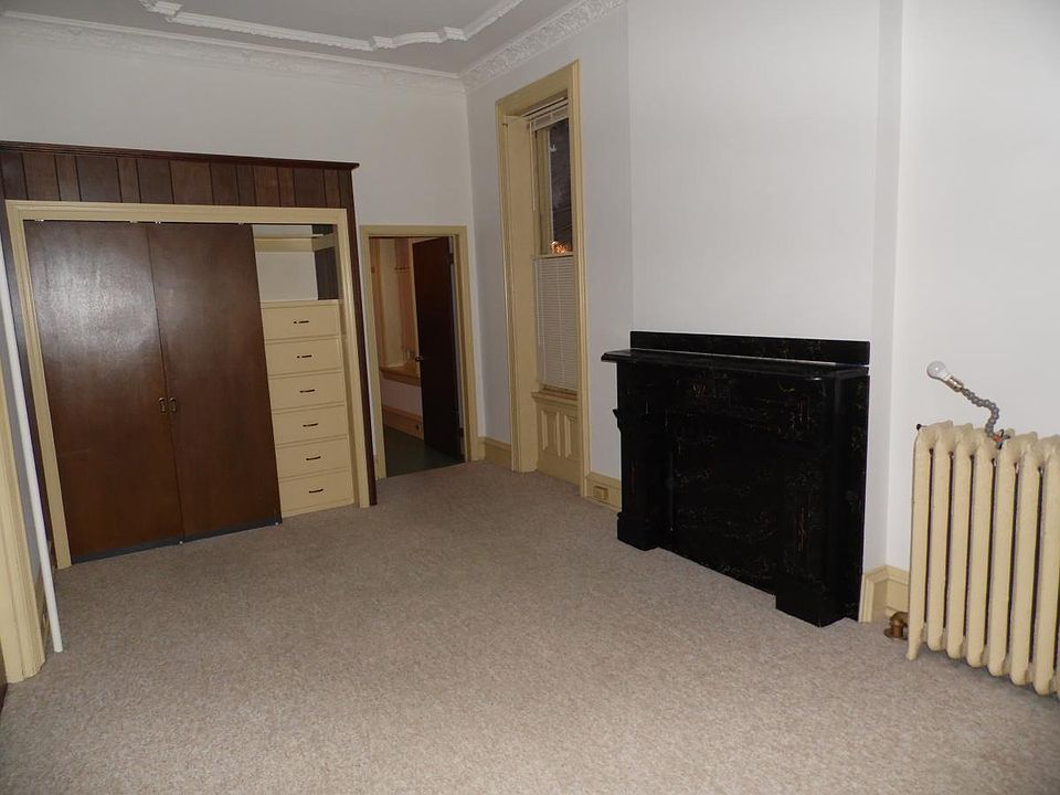 Livingroom / Bedroom combo