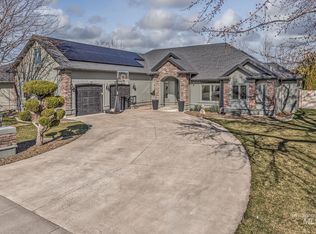 1402 Jessica Ave, Fruitland, ID 83619