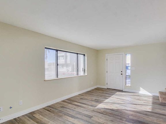 4th image of 2614 W Canyon Crest Cir