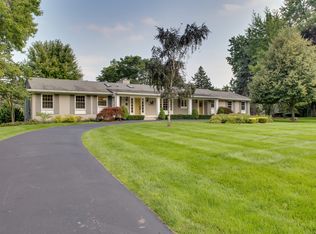 726 Parkman Dr, Bloomfield Hills, MI