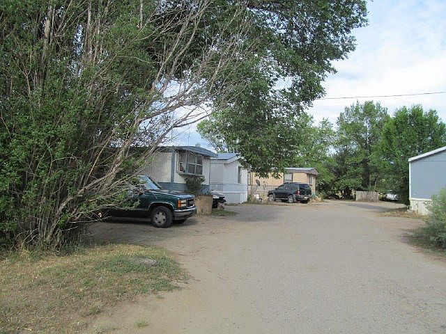 2nd image of 441 La Posta Rd