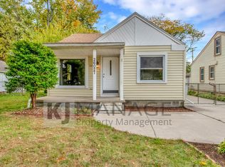 26027 Southwestern Hwy, Redford, MI 48239