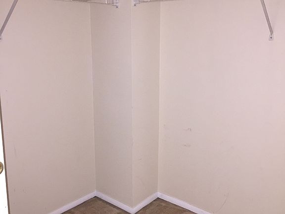 Walk in closet