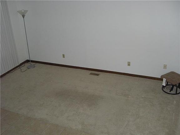 5th image of 2862-2864 Continental Dr