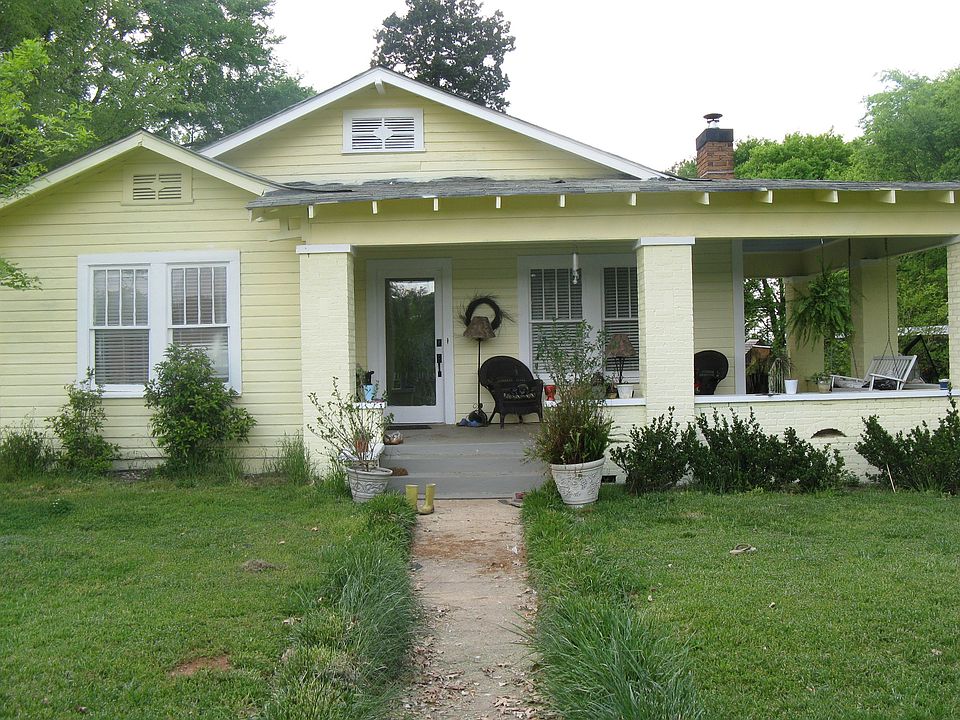 2nd image of 4935 Eastern Valley Rd